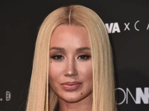 Iggy Azalea Posts Nude Instagrams to Promote New EP Survive。